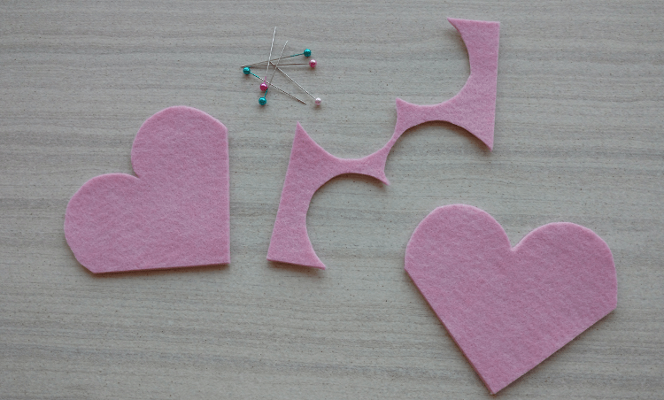 Felt Heart Bookmark Tutorial