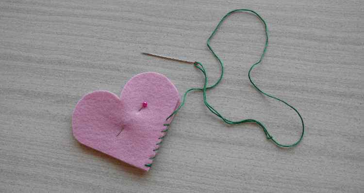 Felt Heart Bookmark Tutorial